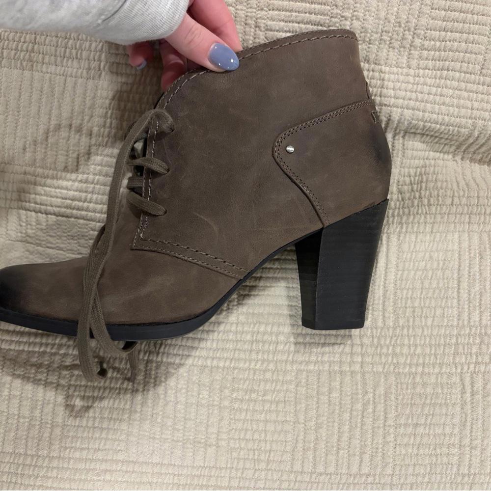 Clarks Artisan Alpine Melt Nubuck Leather Ankle Boots